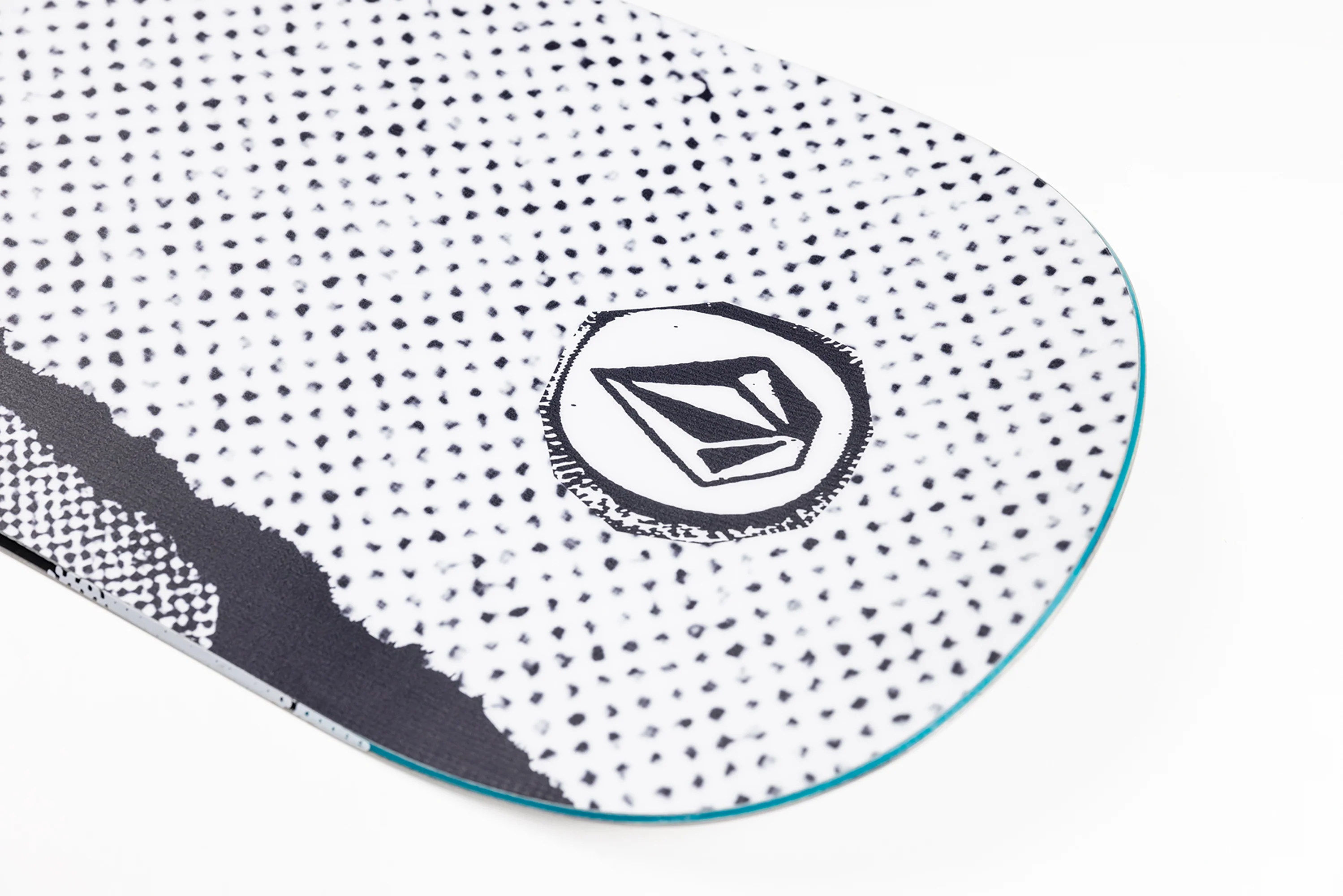 Nitro Alternator x Volcom Snowboard - Image 5