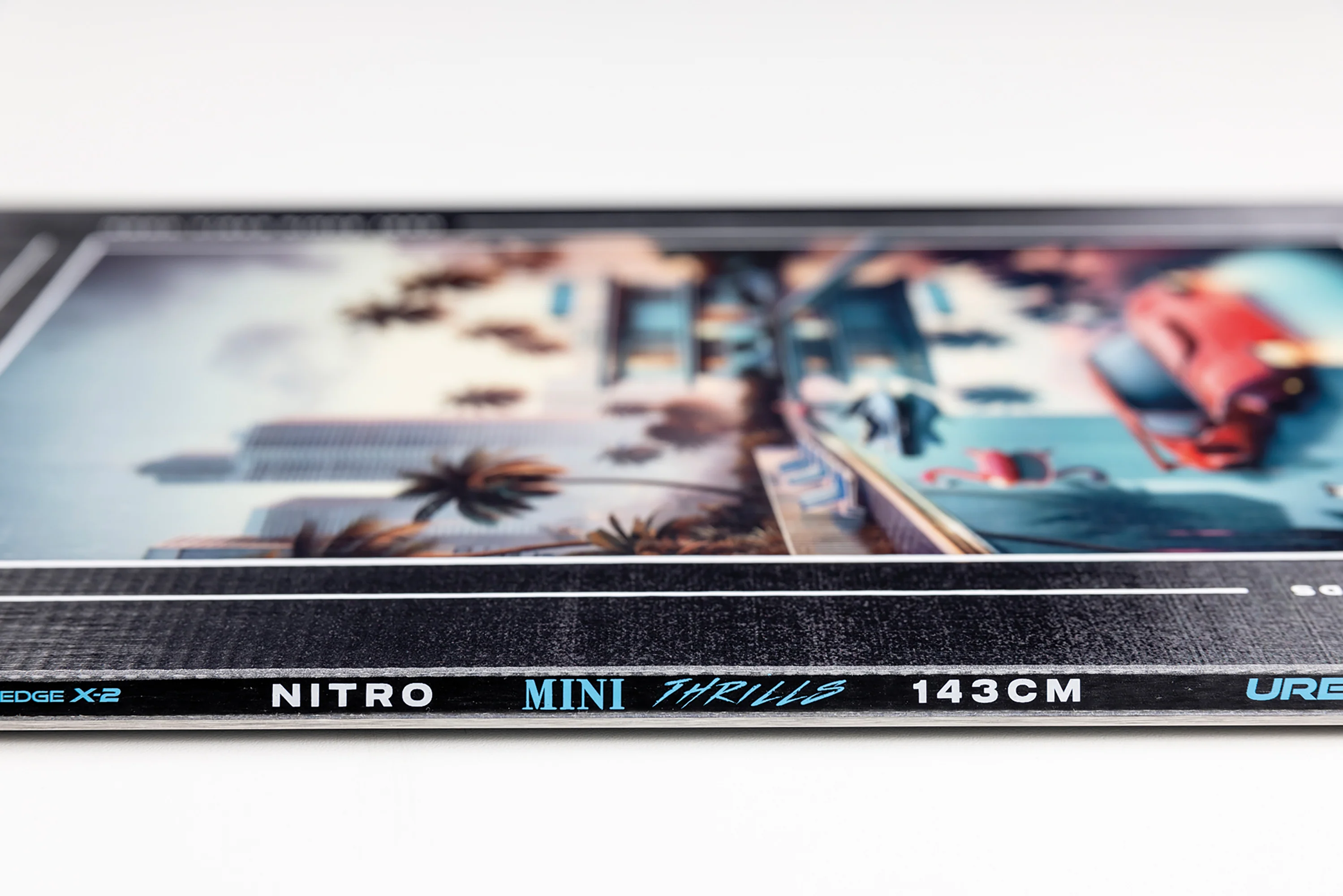 Nitro Mini Thrills Youth Snowboard - Image 5
