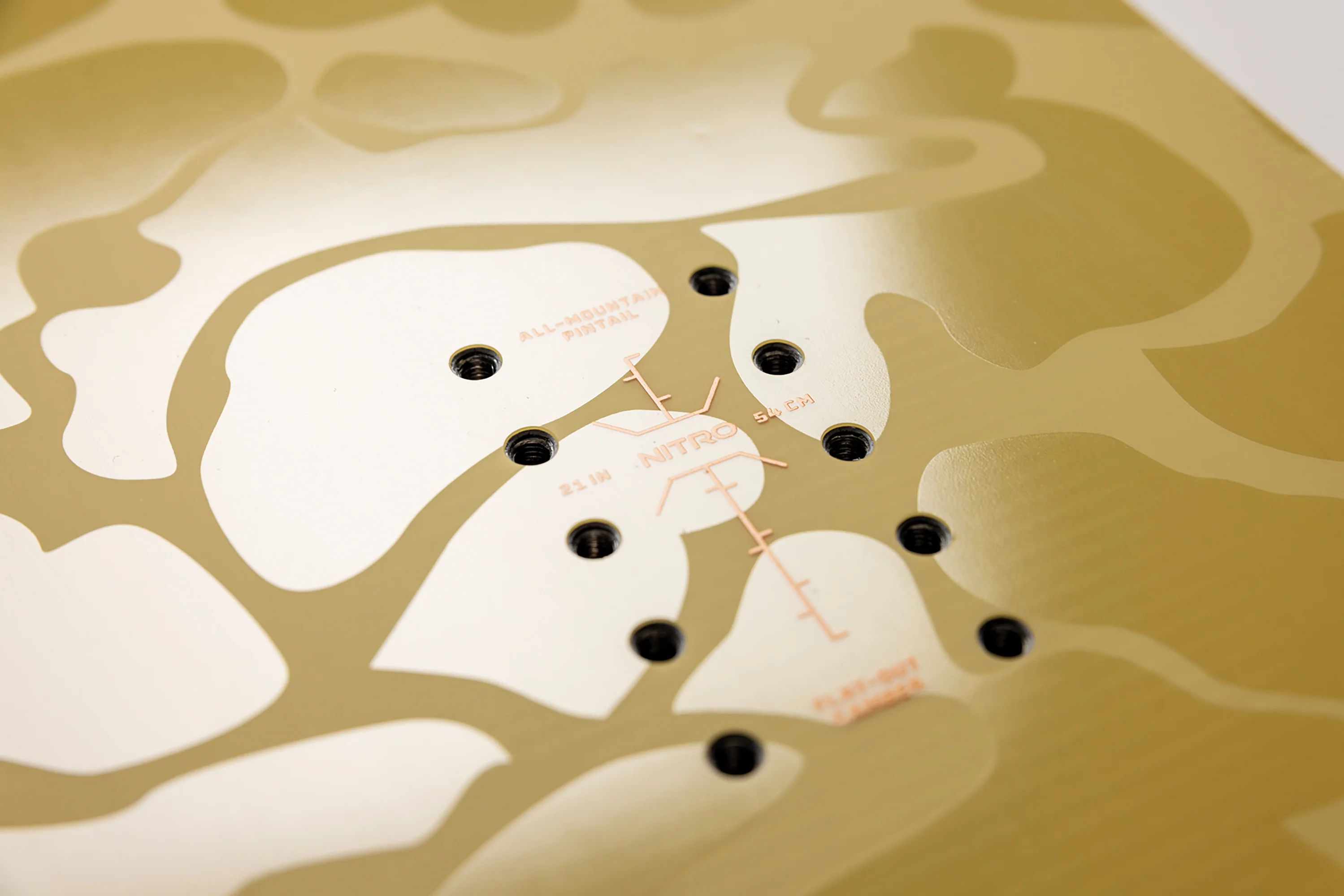 Nitro Pow Snowboard - Image 4