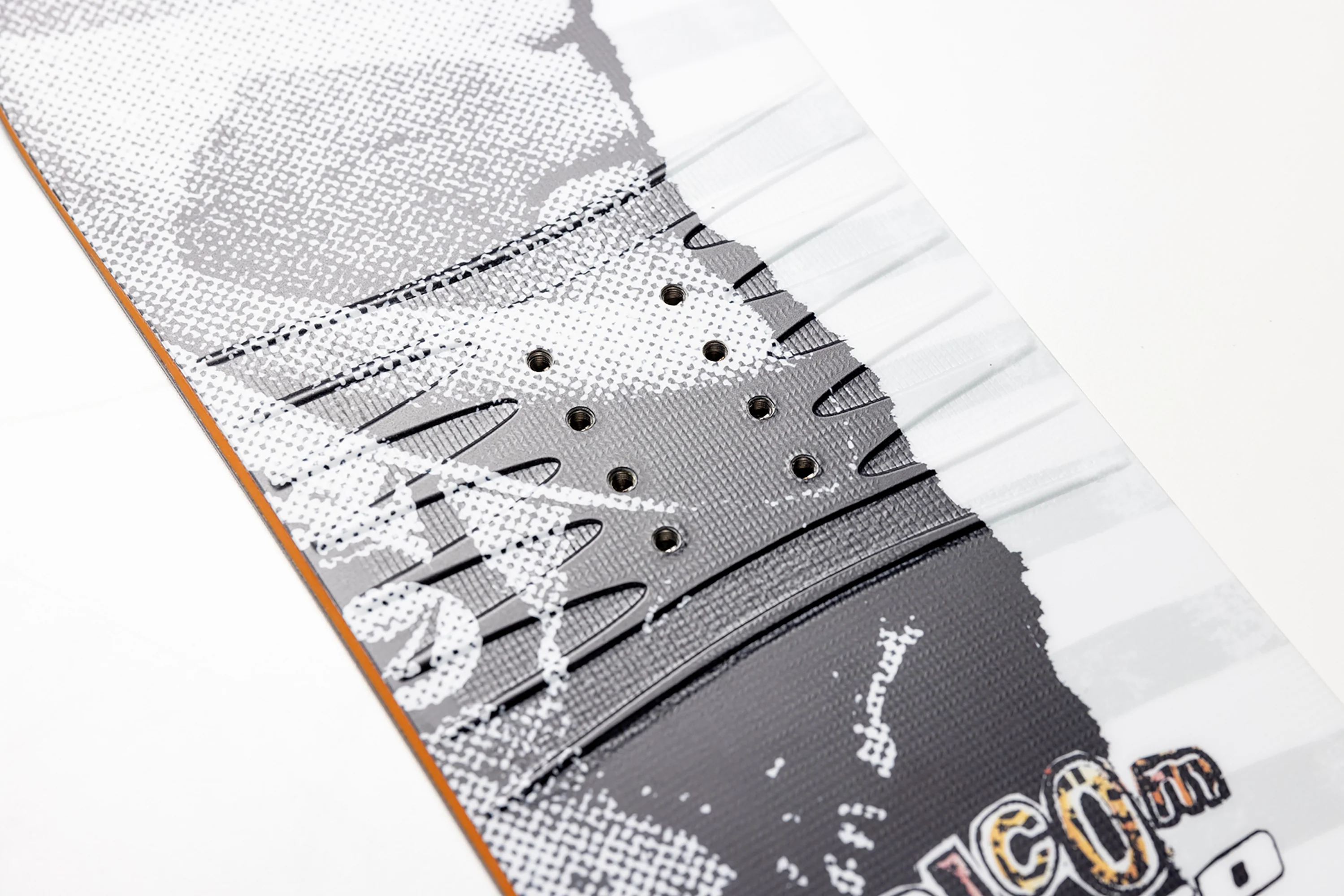 Nitro Ripper Youth x Volcom Youth Snowboard - Image 4
