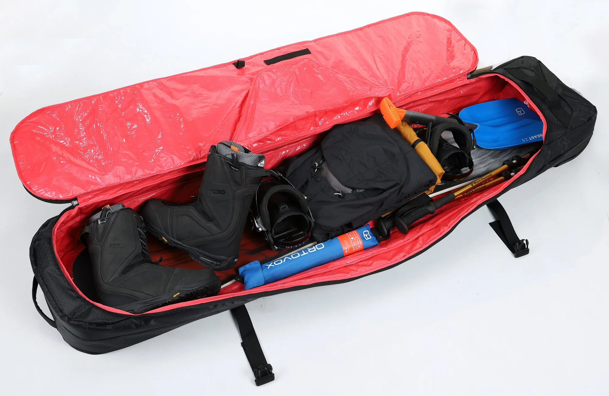 Tracker Wheelie Board Bag - Image 15