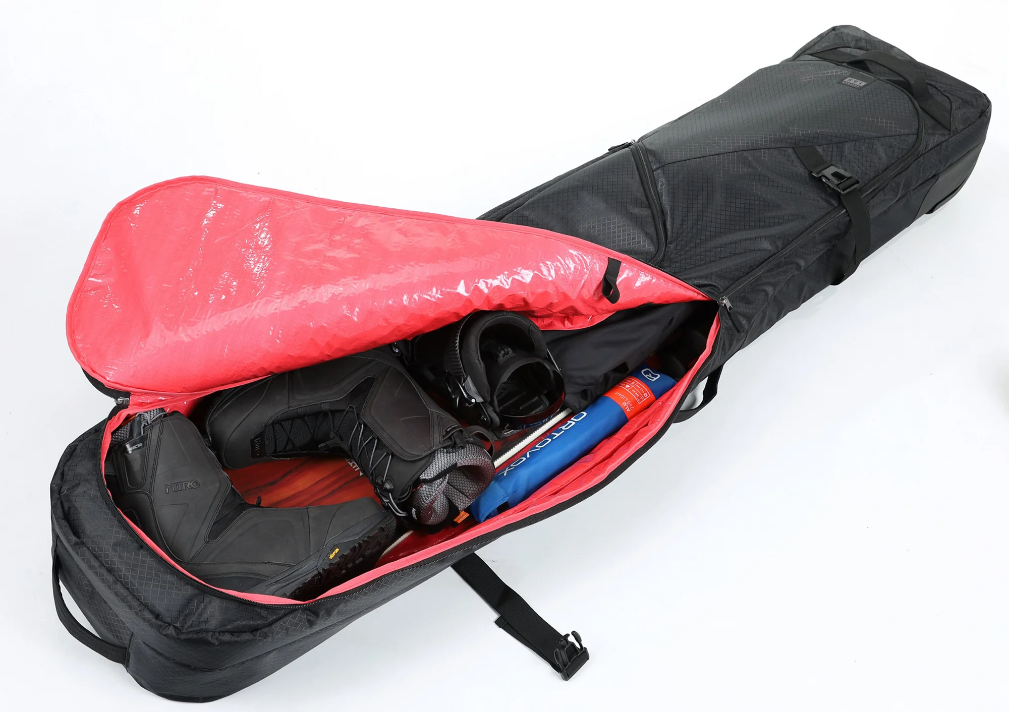 Tracker Wheelie Board Bag - Image 16