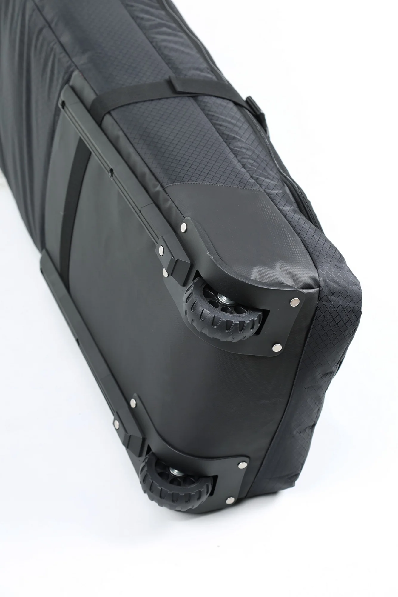 Tracker Wheelie Board Bag - Image 5